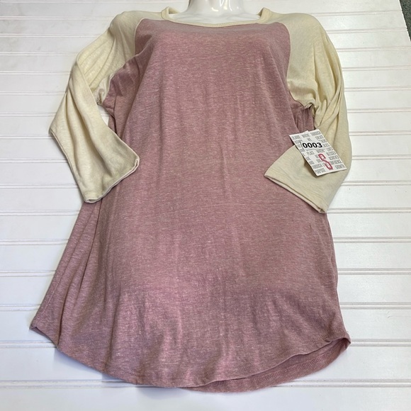 LulaRoe Microstriped Randy Top-#0003 - Picture 3 of 12